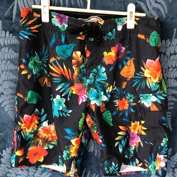 Men’s Tropical Floral Swim Shorts - Picture 1 of 8